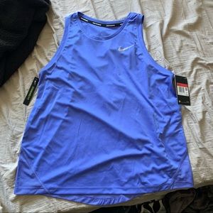 Nike running tank size L